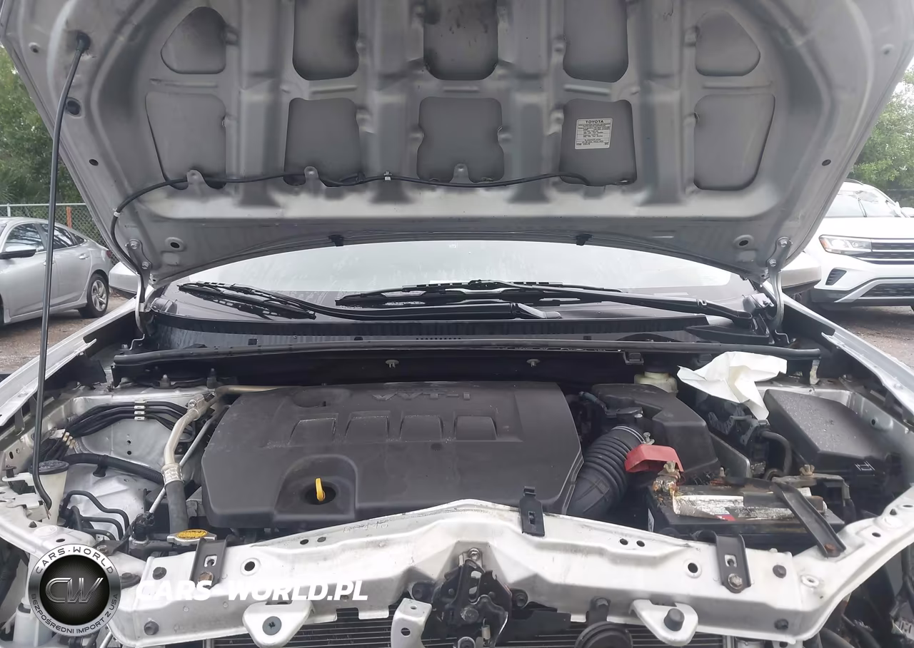 2016 Toyota Corolla Le VIN:2T1BURHE8GC608799 - 10