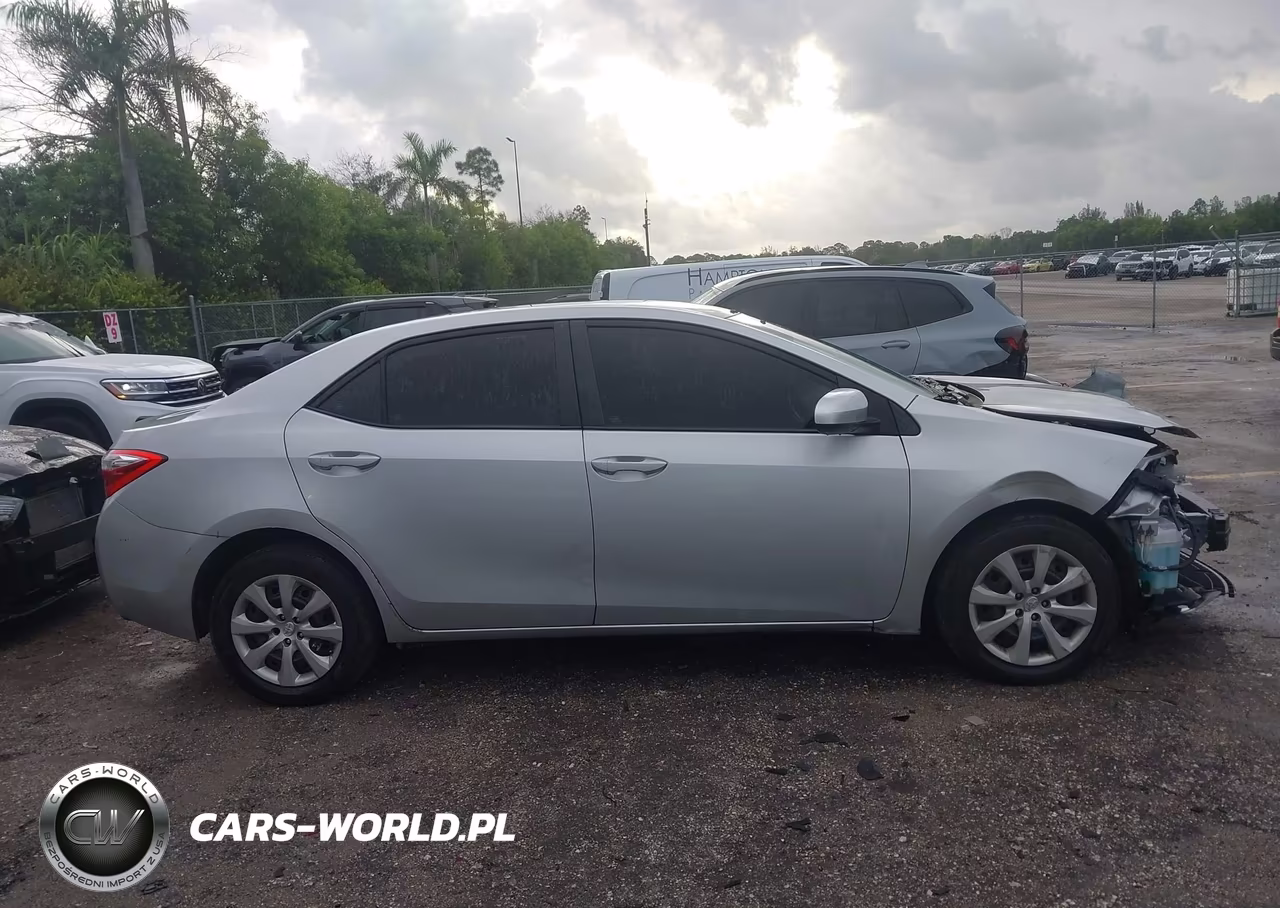 2016 Toyota Corolla Le VIN:2T1BURHE8GC608799 - 13