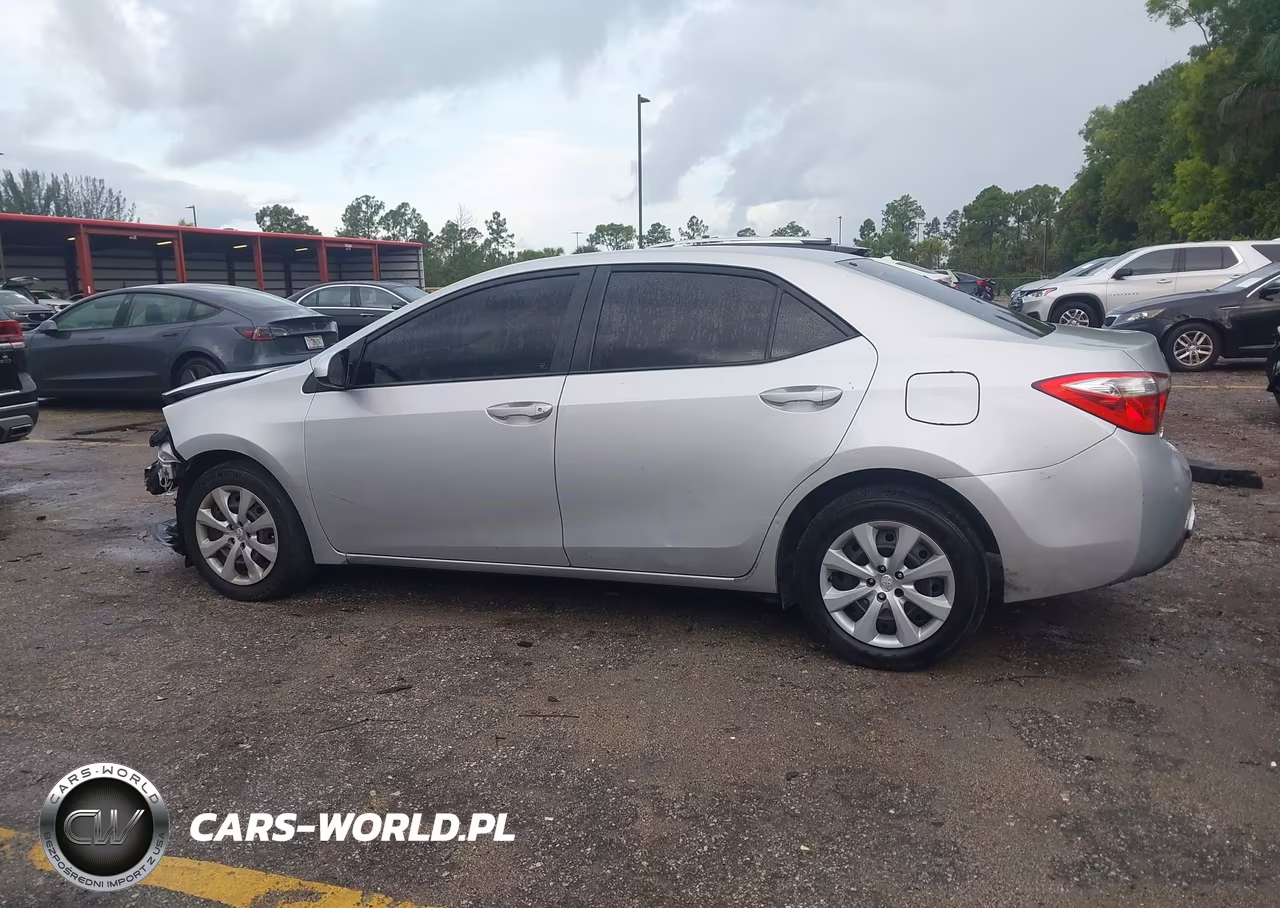 2016 Toyota Corolla Le VIN:2T1BURHE8GC608799 - 14