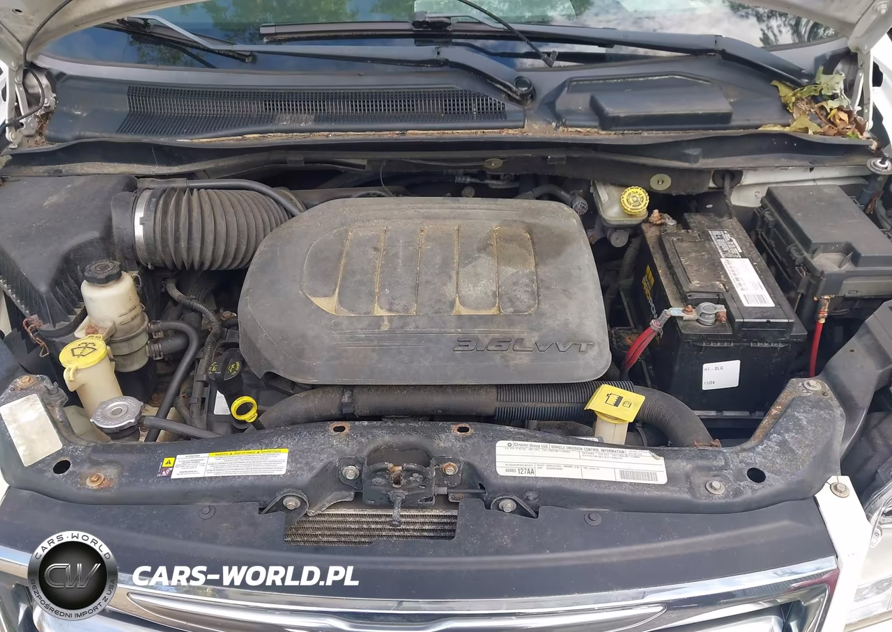 2011 Chrysler Town & Country Limited VIN:2A4RR6DG0BR609373 - 10