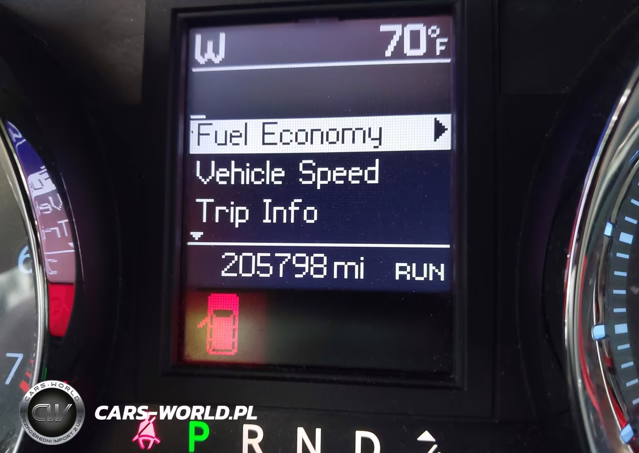 2011 Chrysler Town & Country Limited VIN:2A4RR6DG0BR609373 - 7