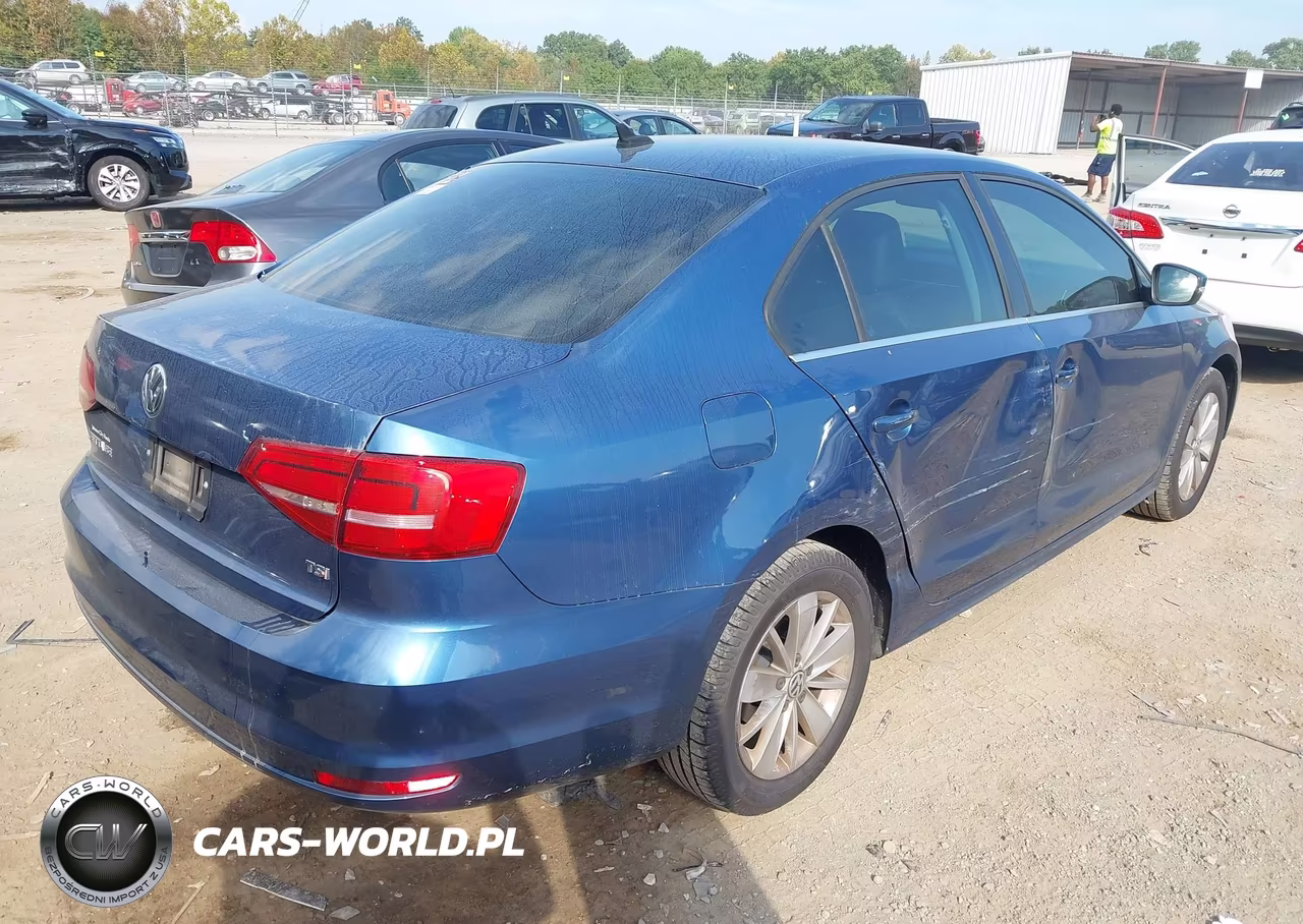 2015 Volkswagen Jetta 1.8T Se VIN:3VWD07AJ2FM256063 - 4