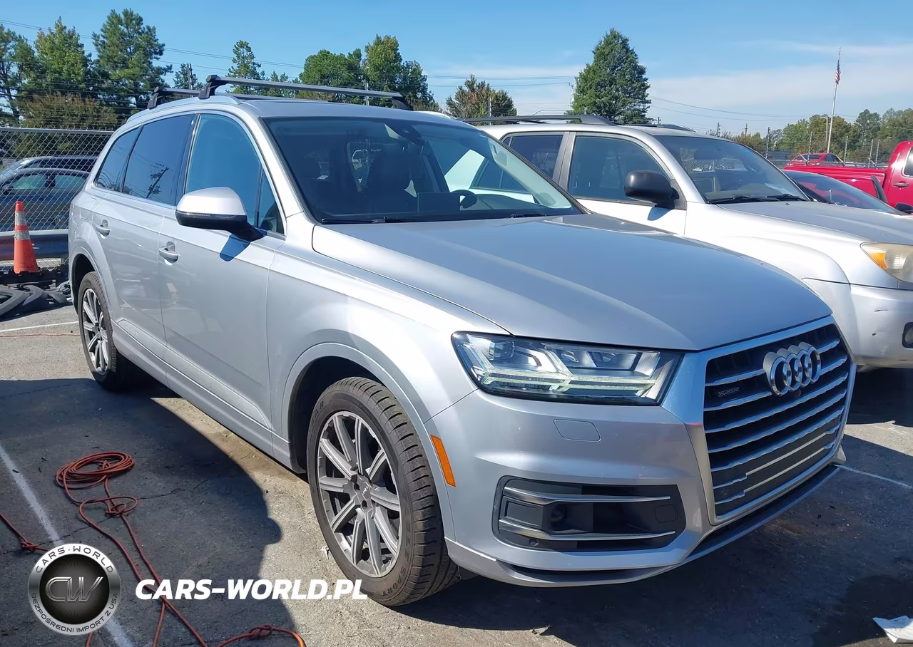 2018 Audi Q7 3.0T Premium VIN:WA1LABF70JD030646 - 13