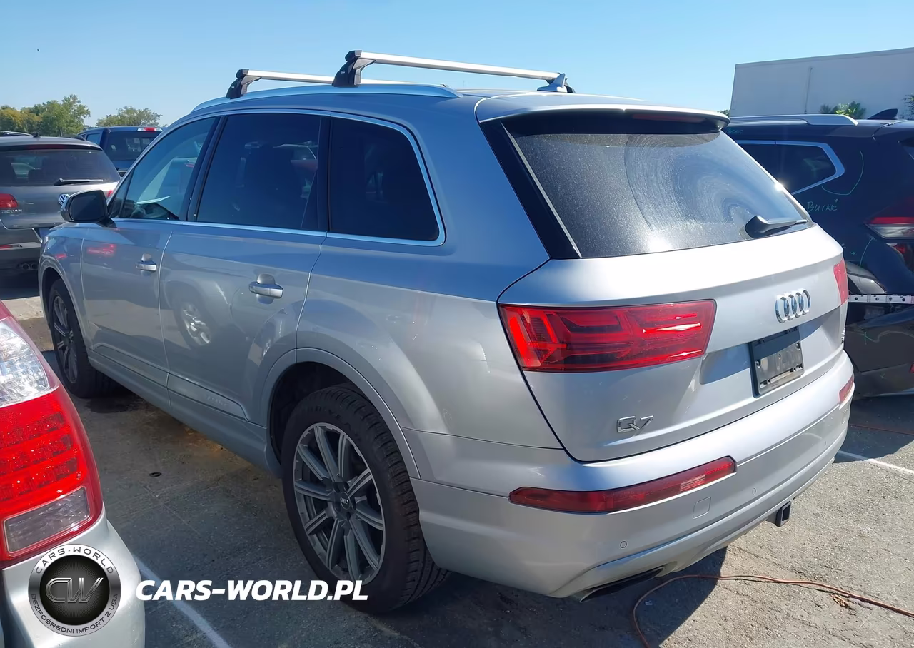 2018 Audi Q7 3.0T Premium VIN:WA1LABF70JD030646 - 14