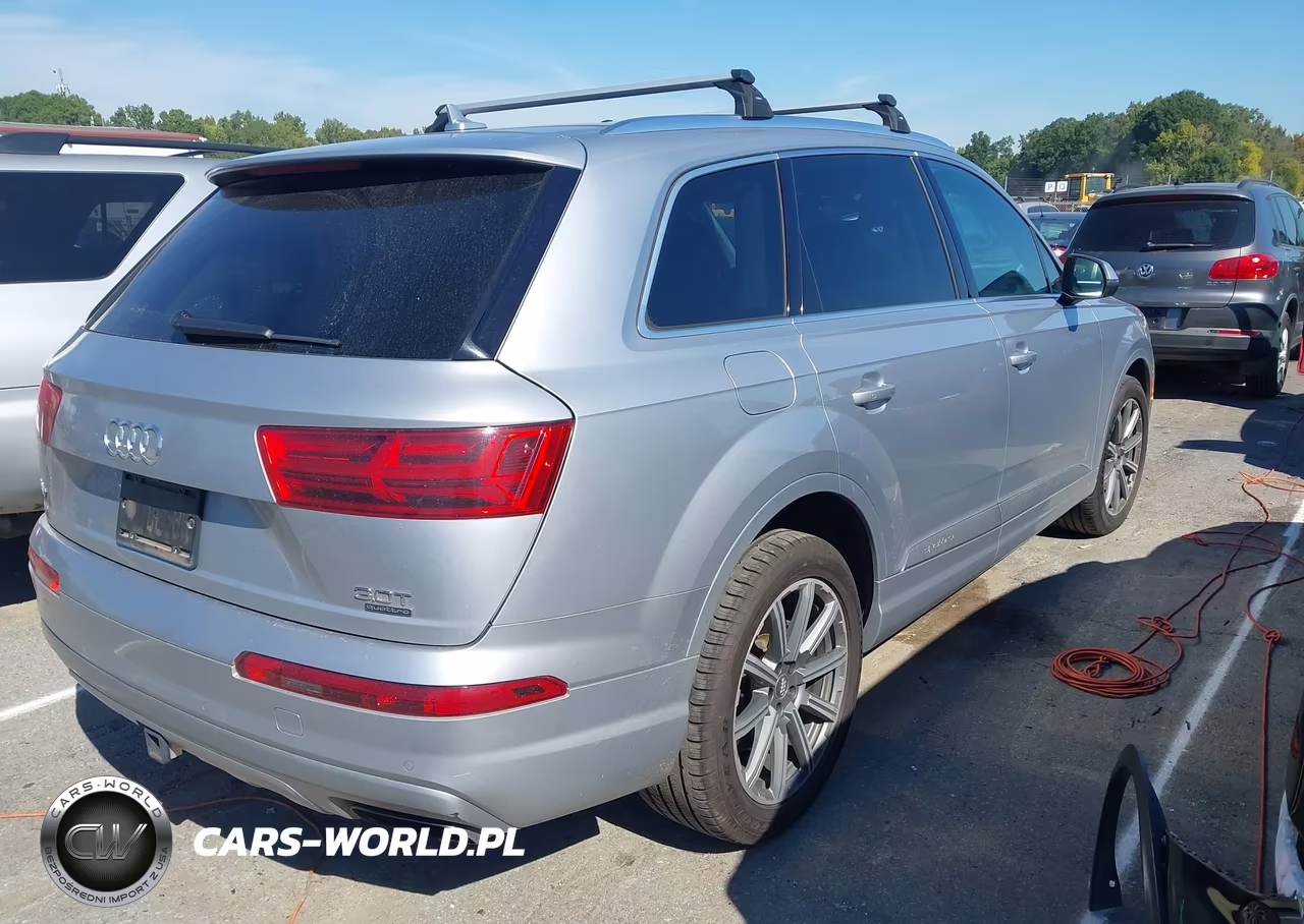 2018 Audi Q7 3.0T Premium VIN:WA1LABF70JD030646 - 4