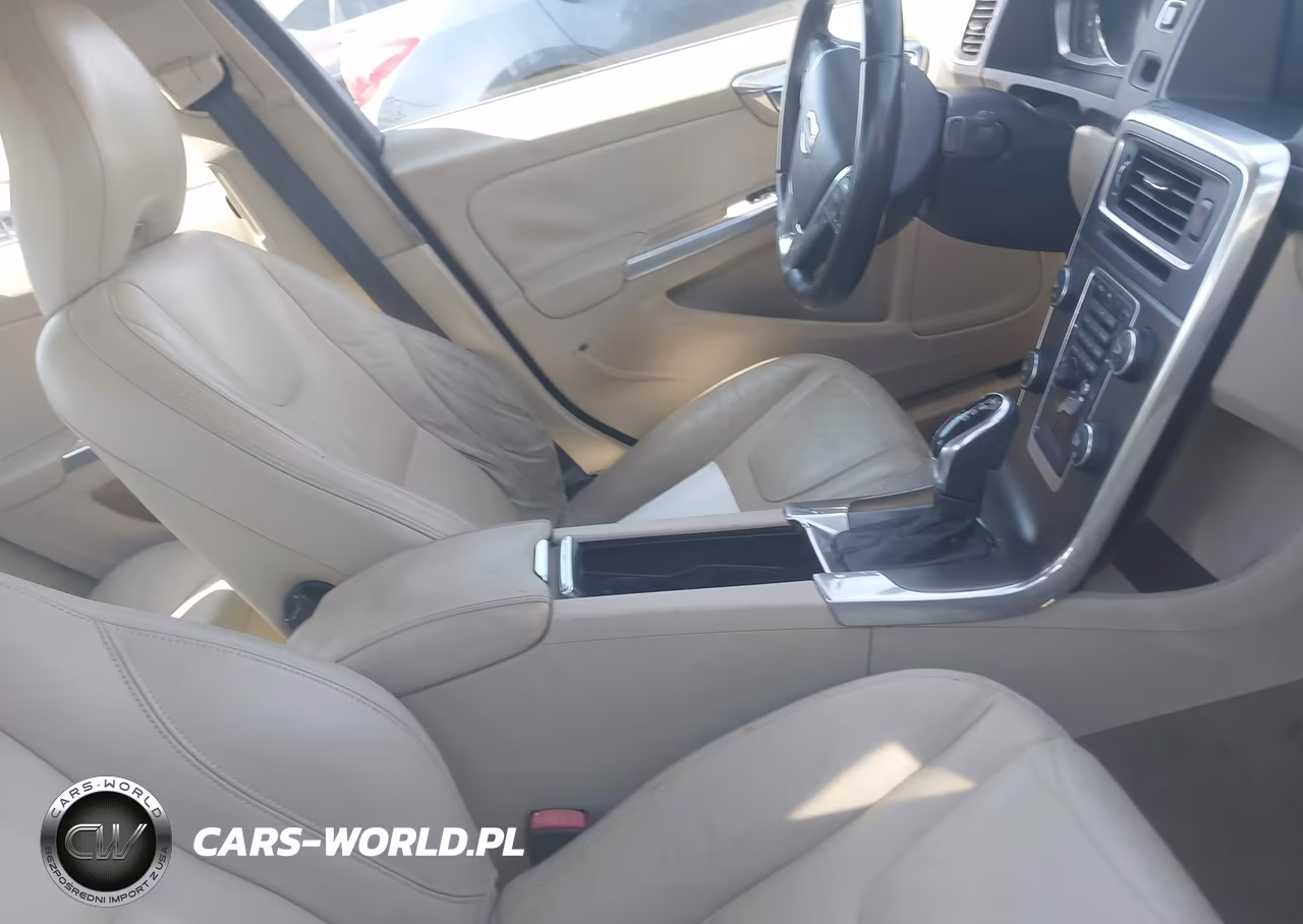 2014 Volvo S60 T5 VIN:YV1612FS6E1285892 - 5
