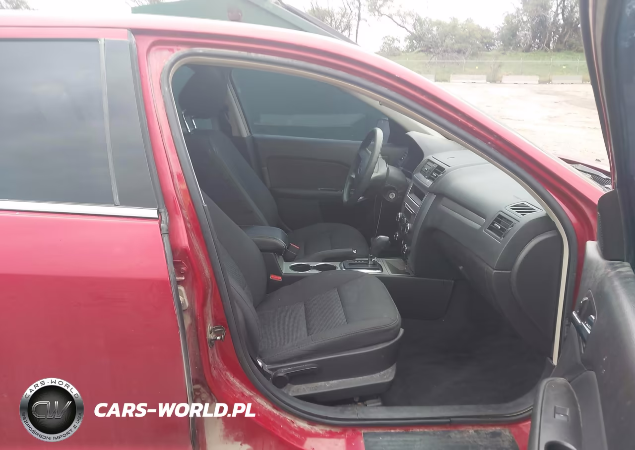 2012 Ford Fusion Se VIN:3FAHP0HA8CR437945 - 5