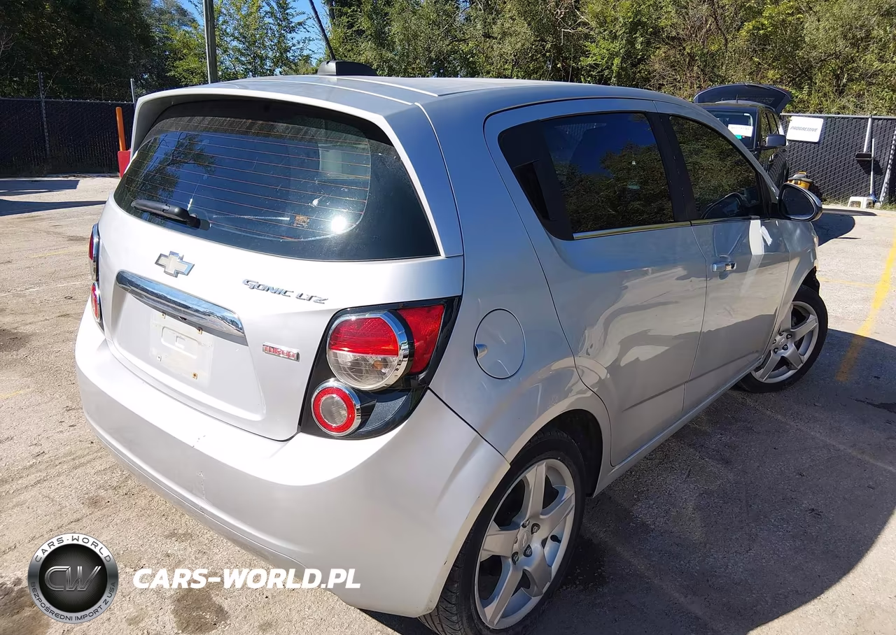 2015 Chevrolet Sonic Ltz Auto VIN:1G1JE6SB0F4146660 - 4