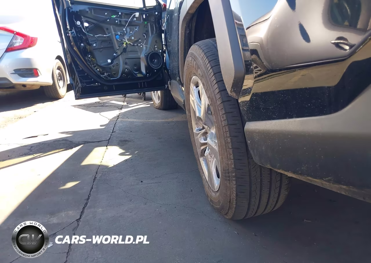 2025 Toyota Rav4 Hybrid Xle VIN:JTMRWRFV5SJ082351 - 12