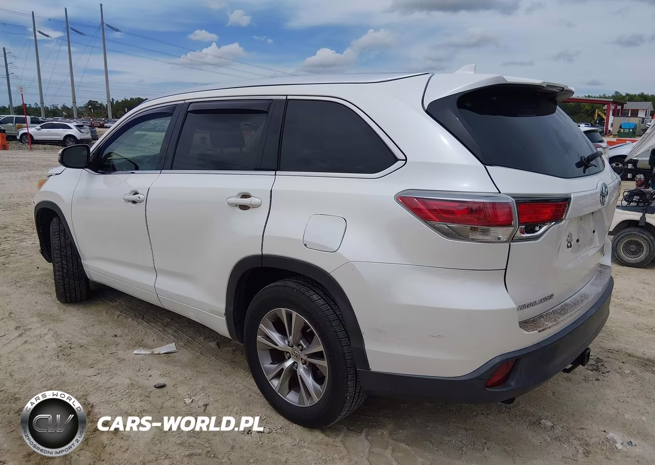 2014 Toyota Highlander Xle V6 VIN:5TDKKRFH4ES008417 - 3