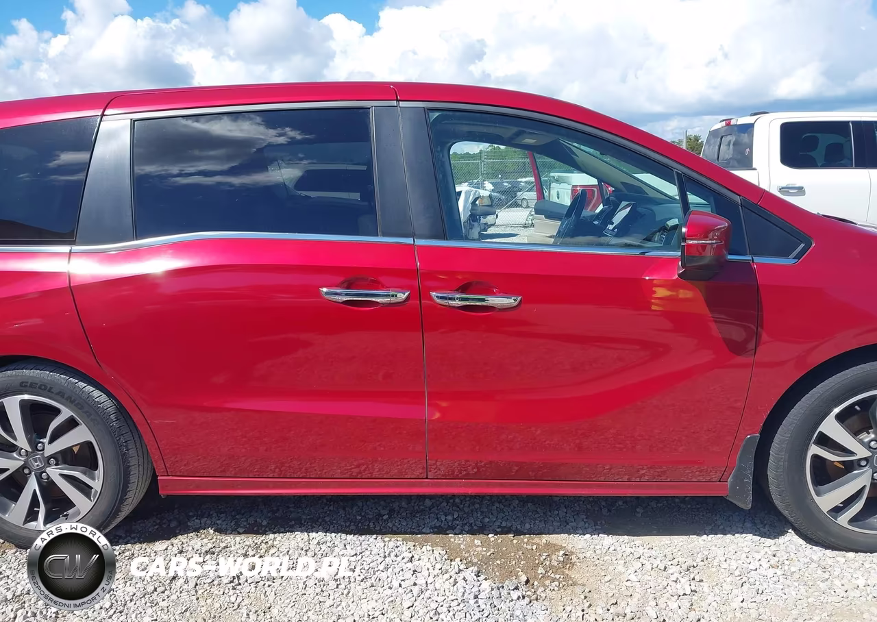 2022 Honda Odyssey Touring VIN:5FNRL6H83NB022787 - 14
