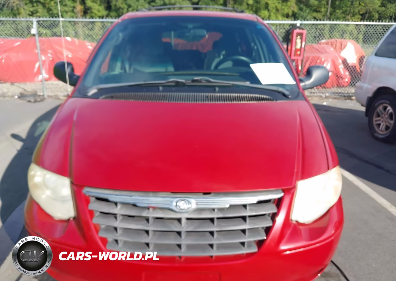 2005 Chrysler Town & Country Touring VIN:2C4GP54L85R178912 - 6