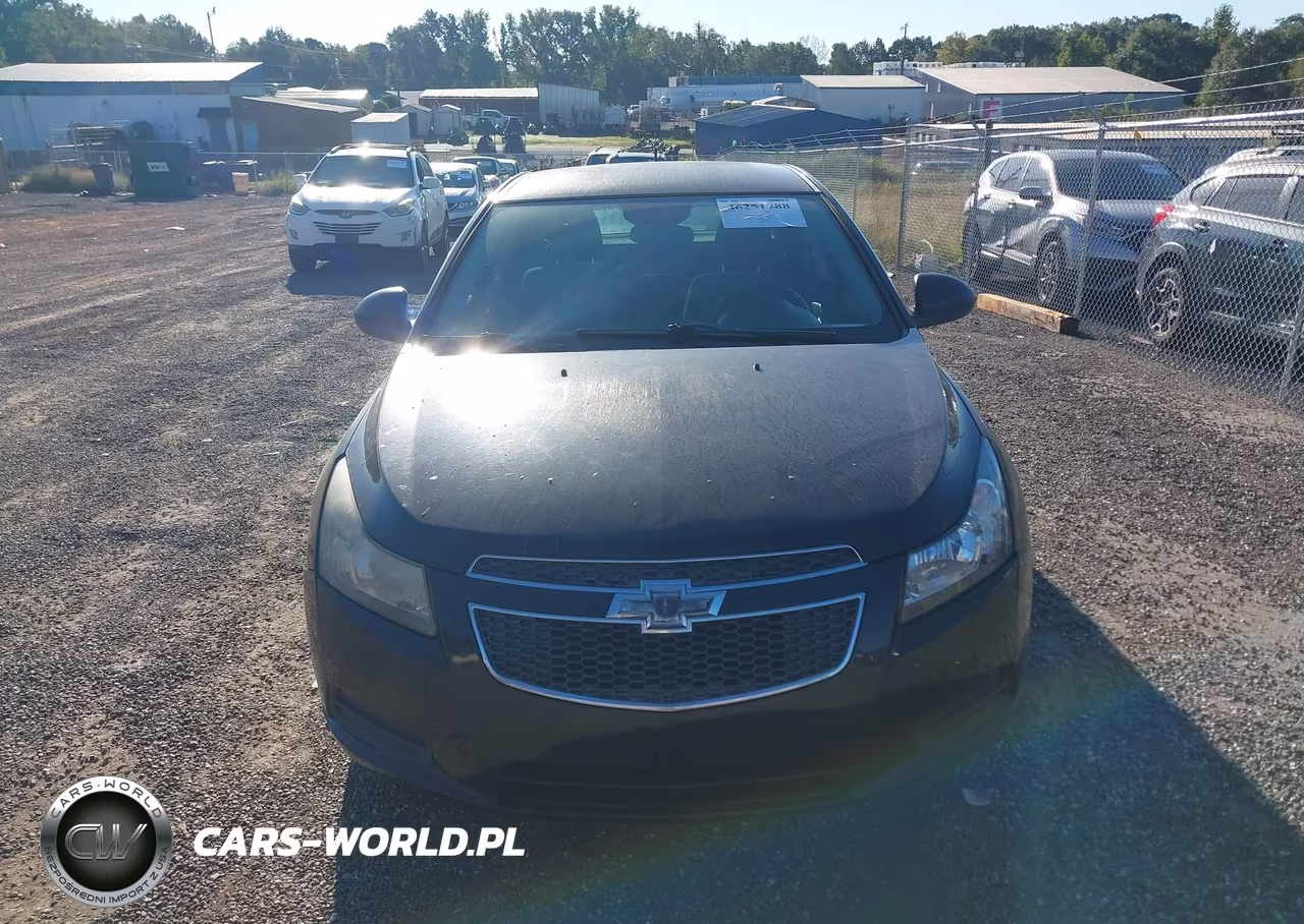 2014 Chevrolet Cruze Ls Auto VIN:1G1PA5SHXE7333082 - 12