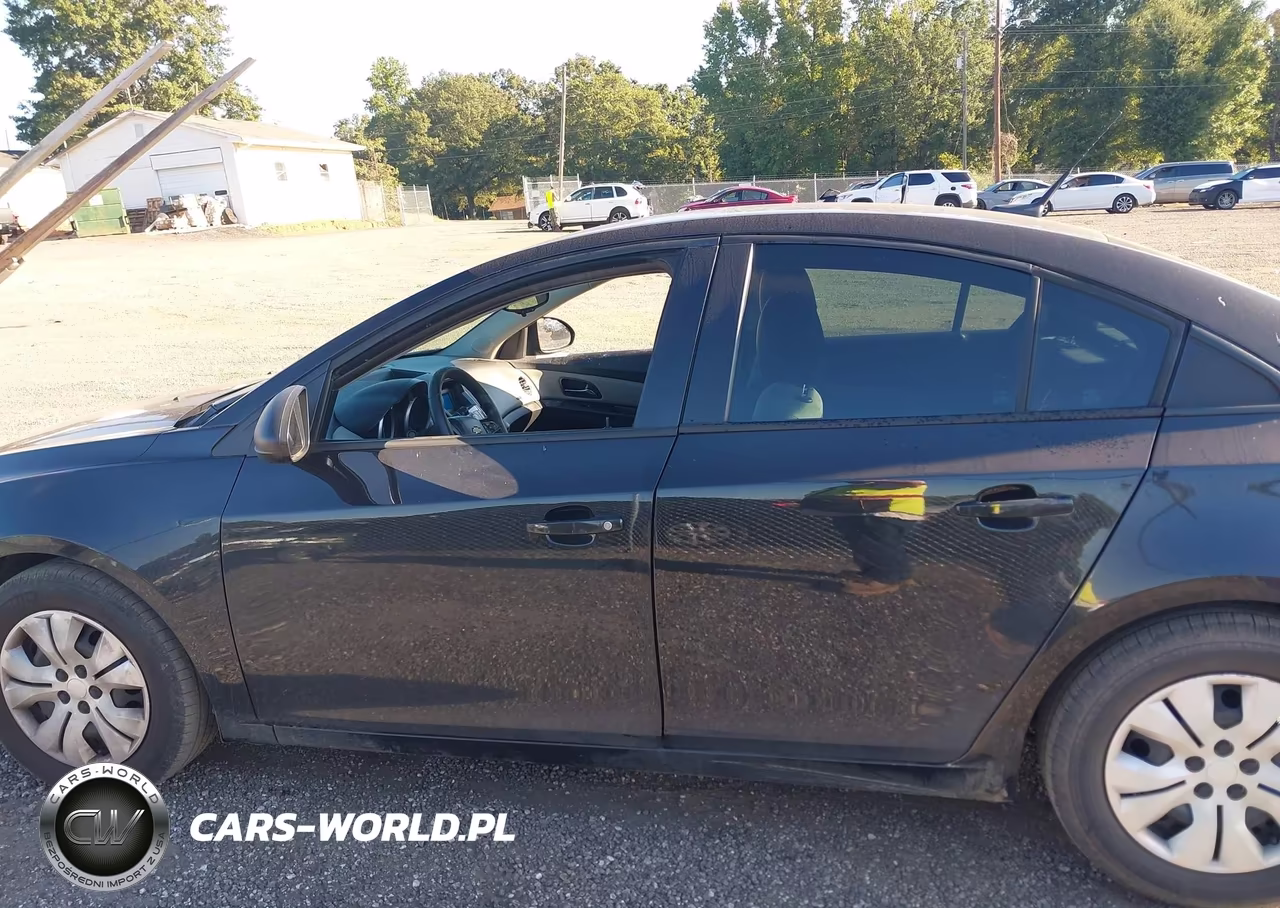 2014 Chevrolet Cruze Ls Auto VIN:1G1PA5SHXE7333082 - 14