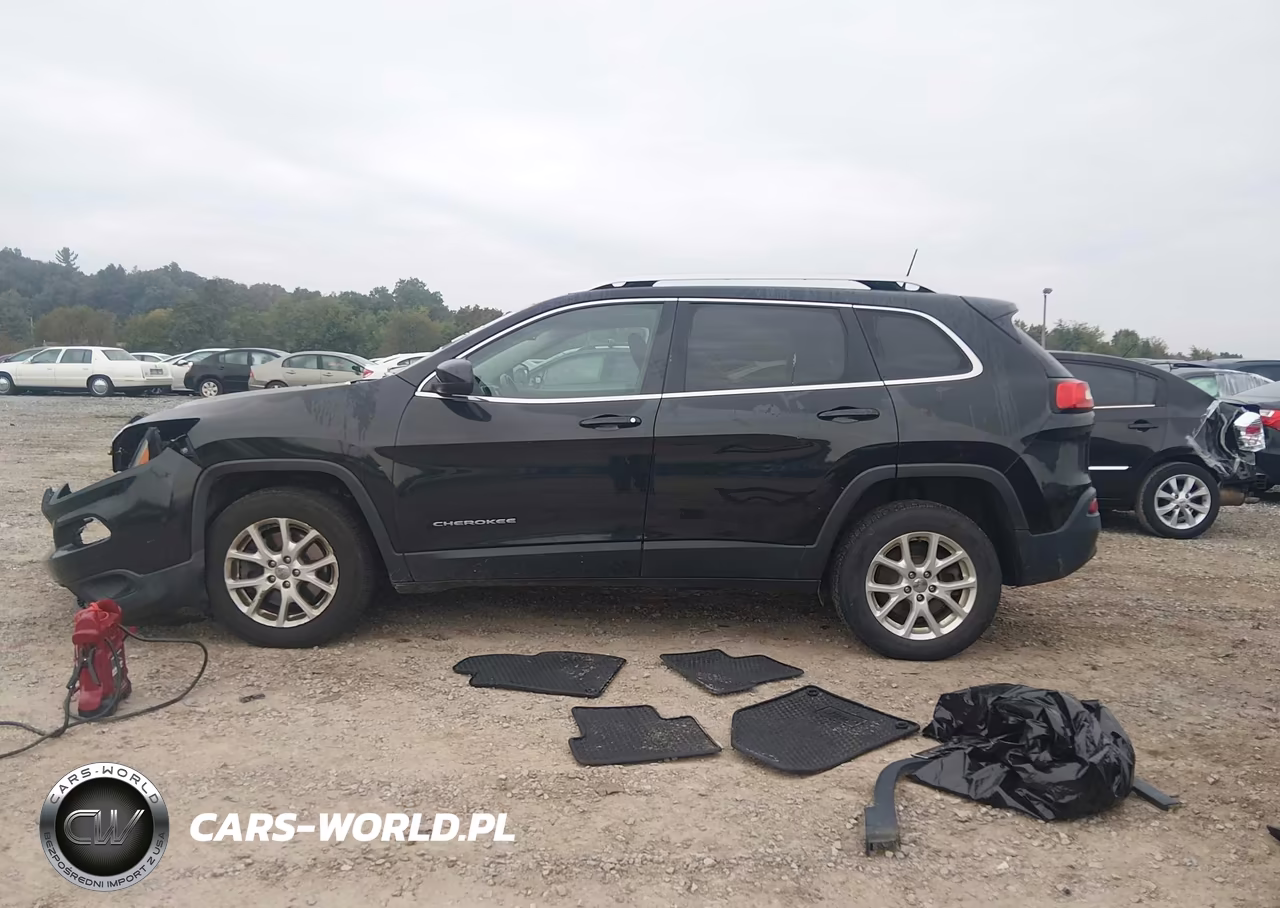 2016 Jeep Cherokee Latitude VIN:1C4PJMCB8GW162692 - 14