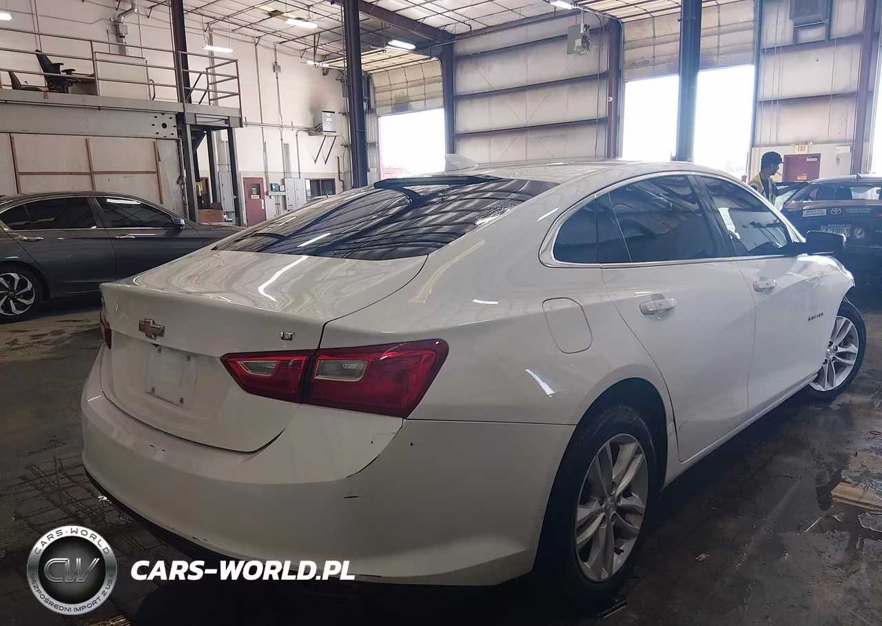 2018 Chevrolet Malibu Lt VIN:1G1ZD5ST7JF123978 - 4