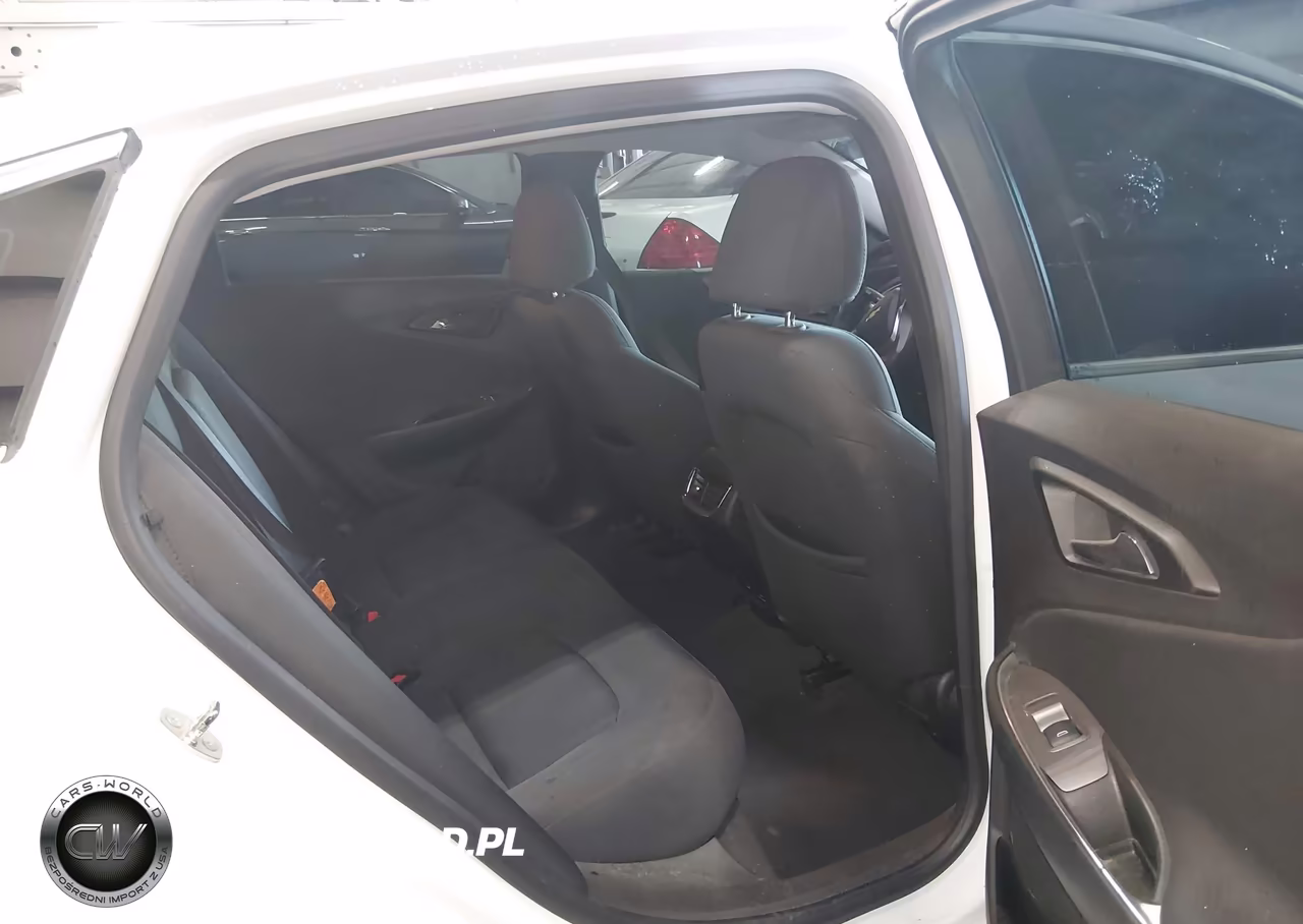 2018 Chevrolet Malibu Lt VIN:1G1ZD5ST7JF123978 - 8