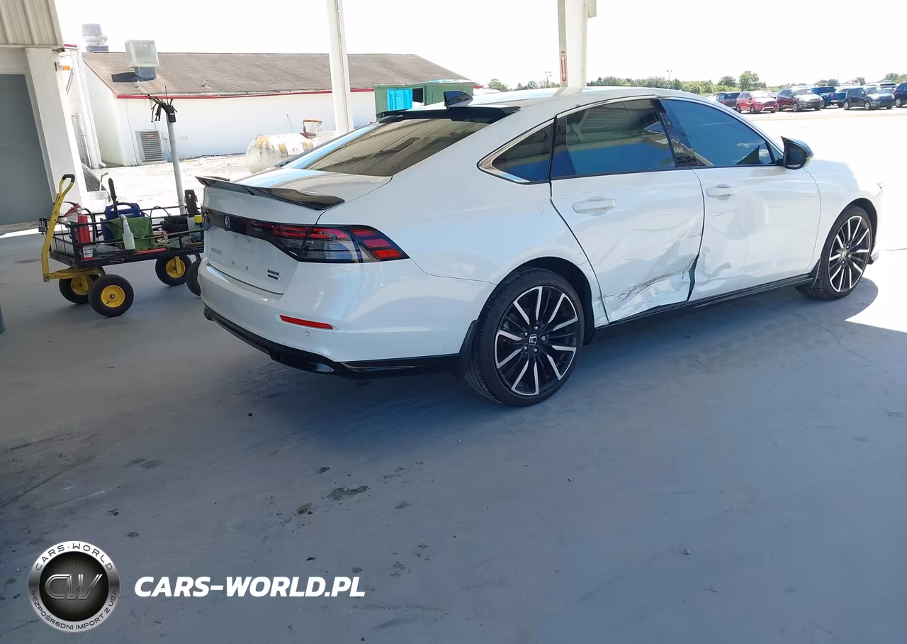 2024 Honda Accord Hybrid Touring VIN:1HGCY2F83RA029418 - 4