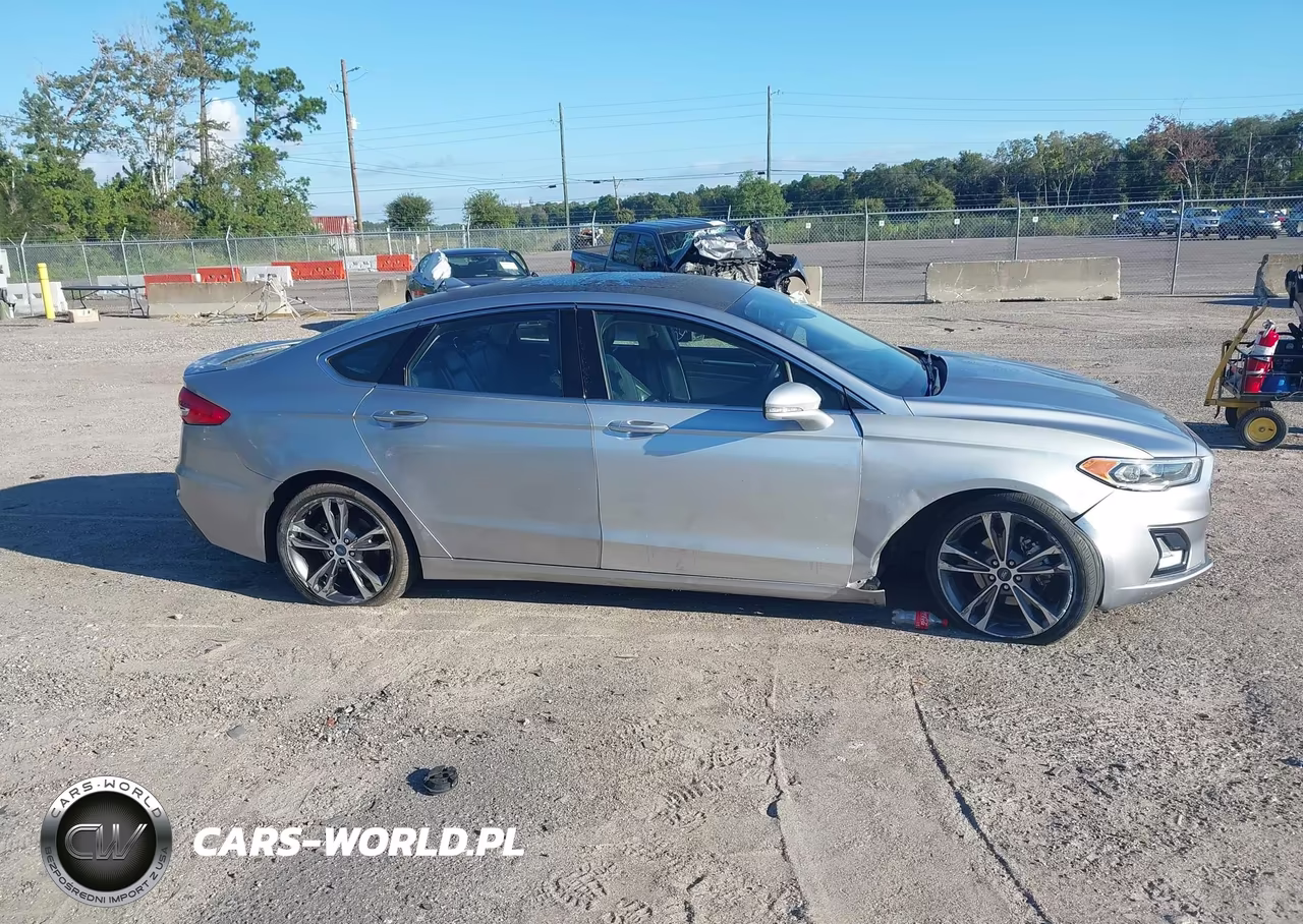 2020 Ford Fusion Titanium VIN:3FA6P0D97LR153290 - 13