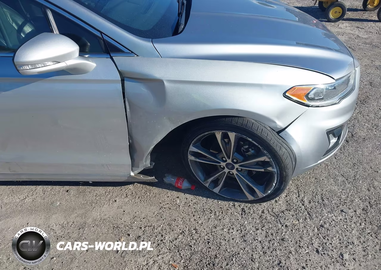 2020 Ford Fusion Titanium VIN:3FA6P0D97LR153290 - 6