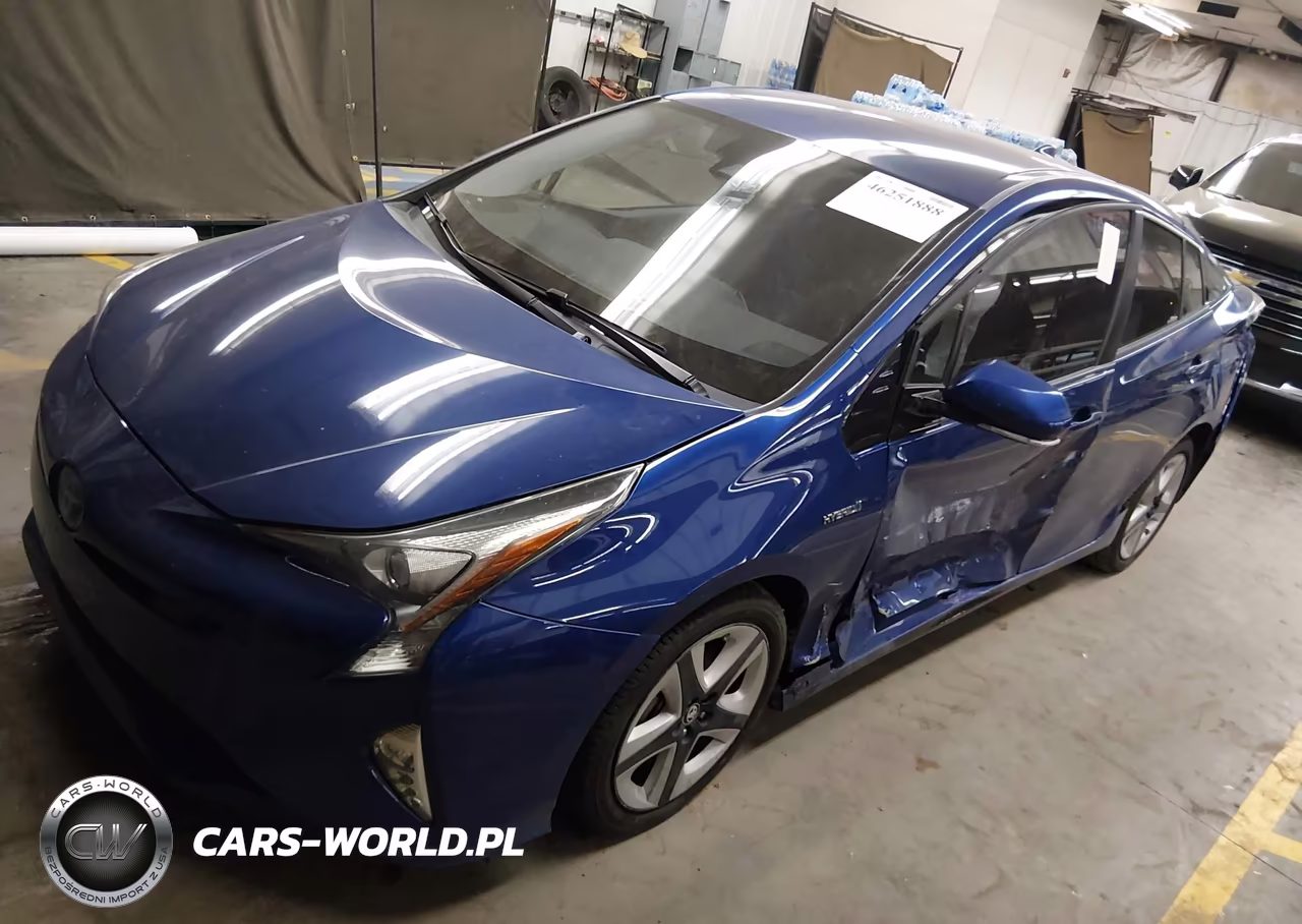 2016 Toyota Prius Four Touring VIN:JTDKARFU9G3502499 - 2