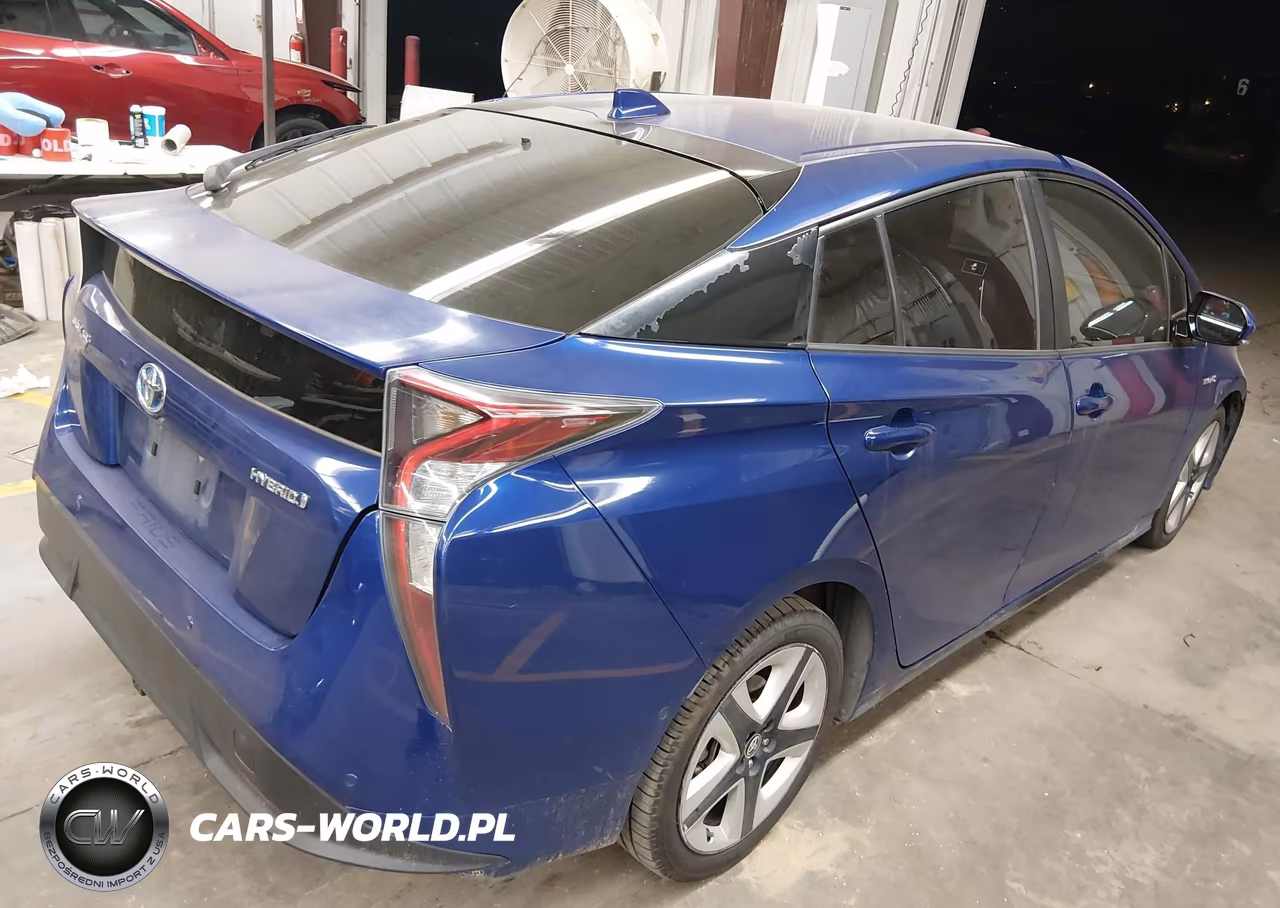 2016 Toyota Prius Four Touring VIN:JTDKARFU9G3502499 - 4