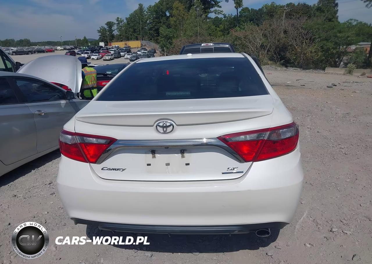 2016 Toyota Camry Se VIN:4T1BF1FK3GU534453 - 16