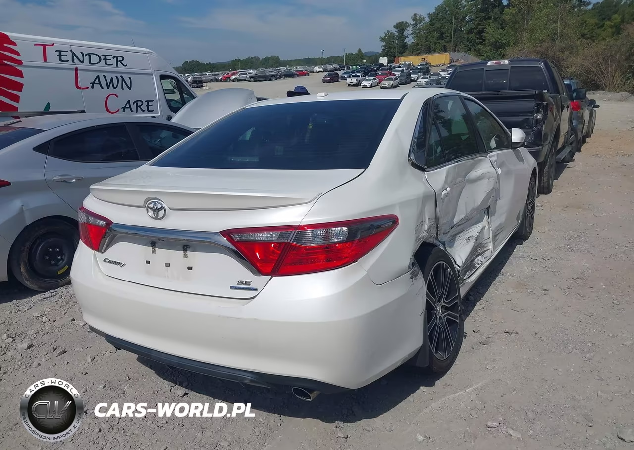 2016 Toyota Camry Se VIN:4T1BF1FK3GU534453 - 4