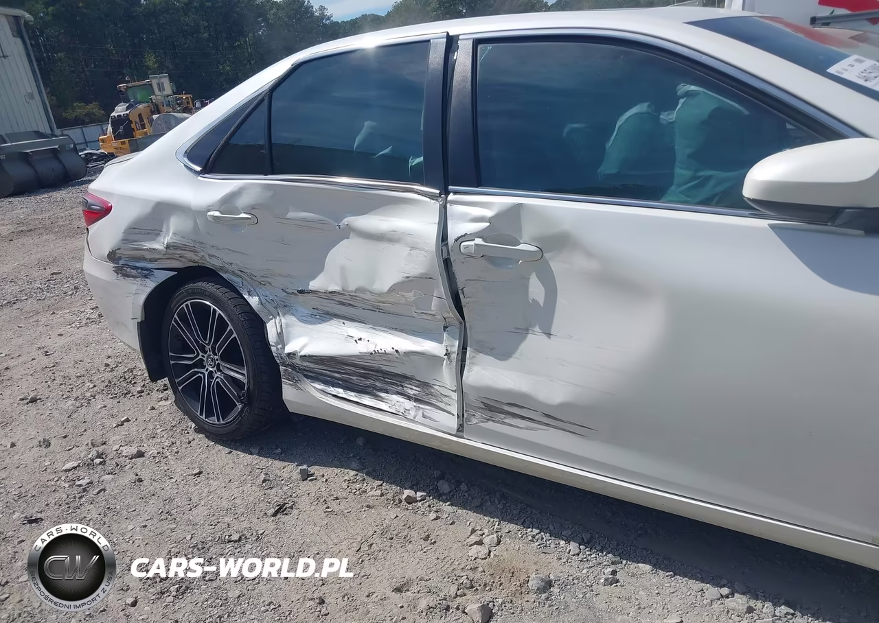 2016 Toyota Camry Se VIN:4T1BF1FK3GU534453 - 6