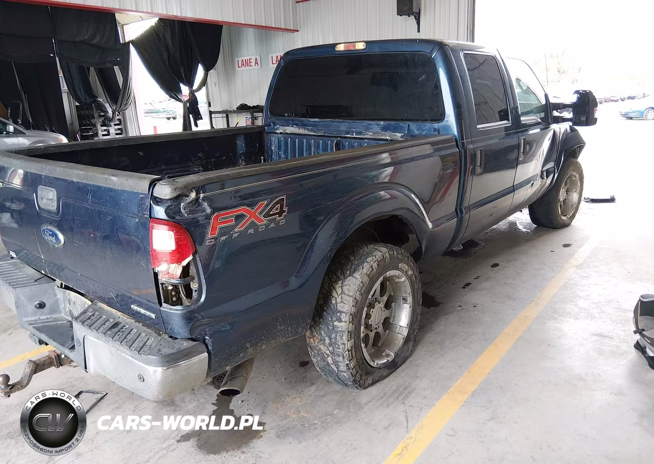 2016 Ford F-250 Xlt VIN:1FT7W2B60GEA55748 - 4