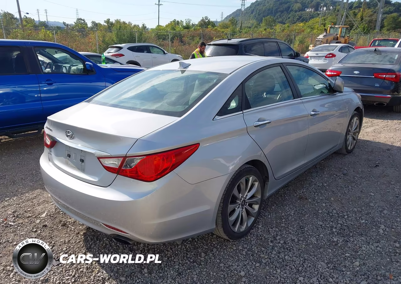2013 Hyundai Sonata Se VIN:5NPEC4AC8DH766614 - 4