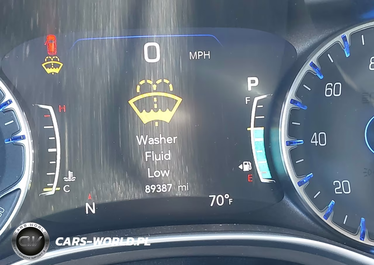 2018 Chrysler Pacifica Limited VIN:2C4RC1GG7JR149651 - 16