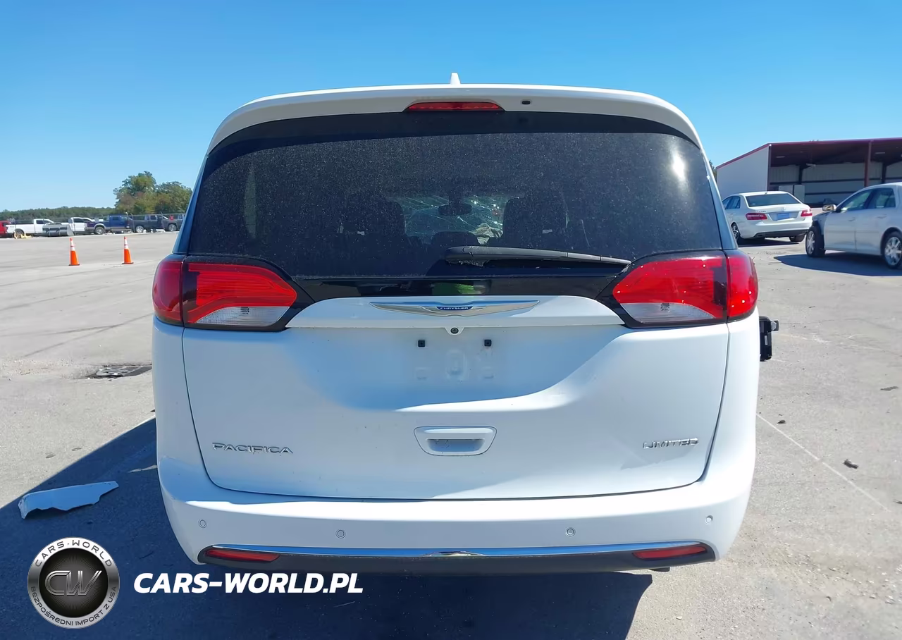 2018 Chrysler Pacifica Limited VIN:2C4RC1GG7JR149651 - 17