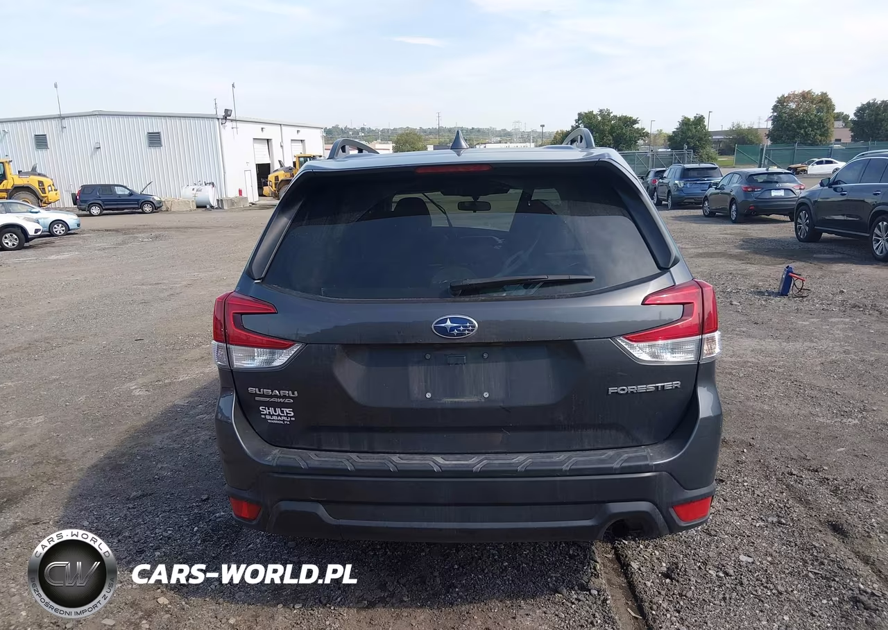 2022 Subaru Forester Premium VIN:JF2SKAEC8NH483856 - 16