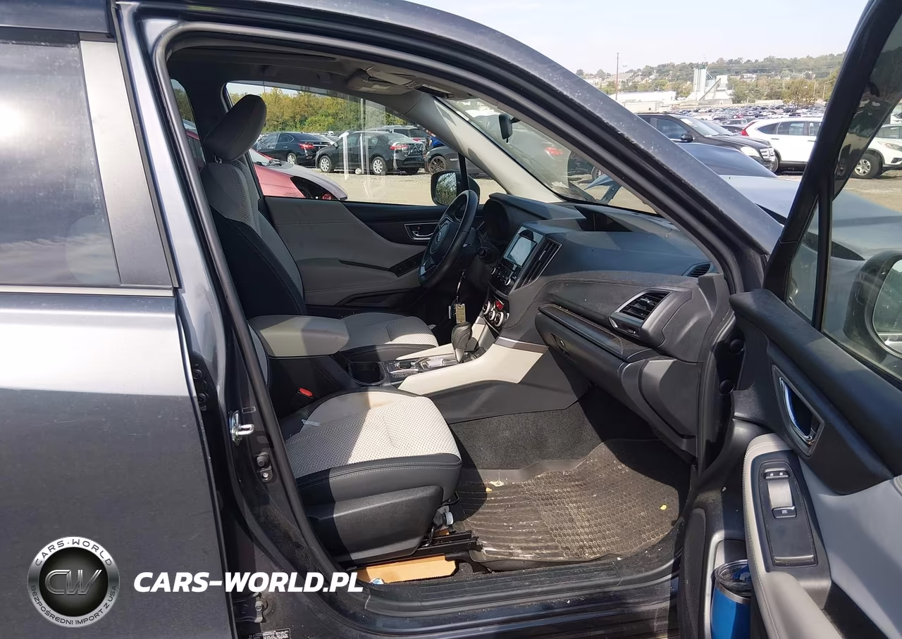 2022 Subaru Forester Premium VIN:JF2SKAEC8NH483856 - 5