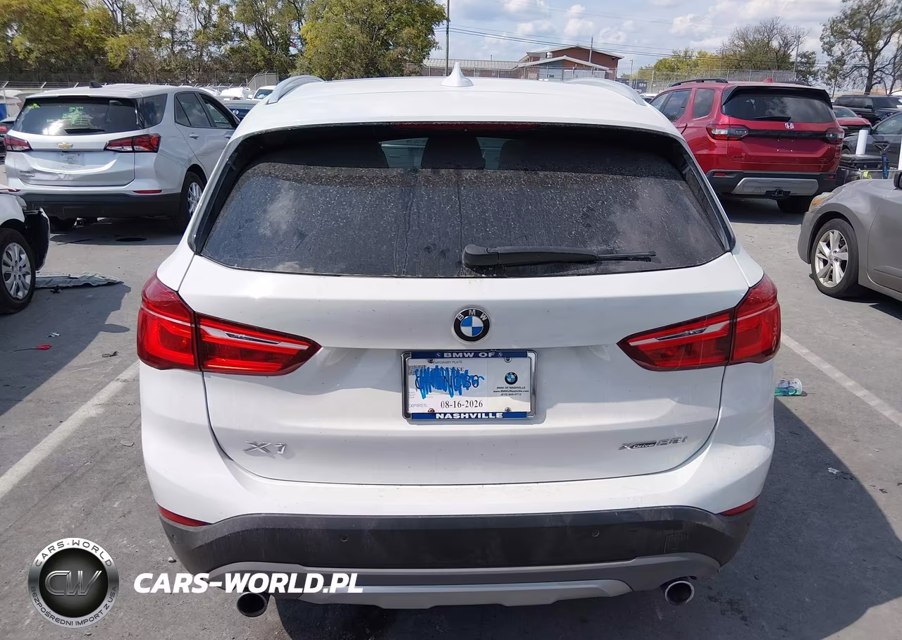 2018 BMW X1 xDrive28I VIN:WBXHT3C34J5L27087 - 16
