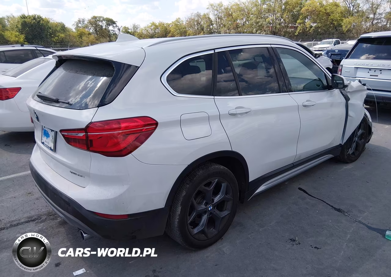 2018 BMW X1 xDrive28I VIN:WBXHT3C34J5L27087 - 4