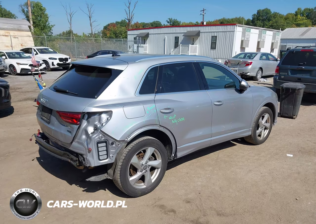 2020 Audi Q3 Premium Plus 45 Tfsi Quattro Tiptronic VIN:WA1BECF34L1068873 - 4