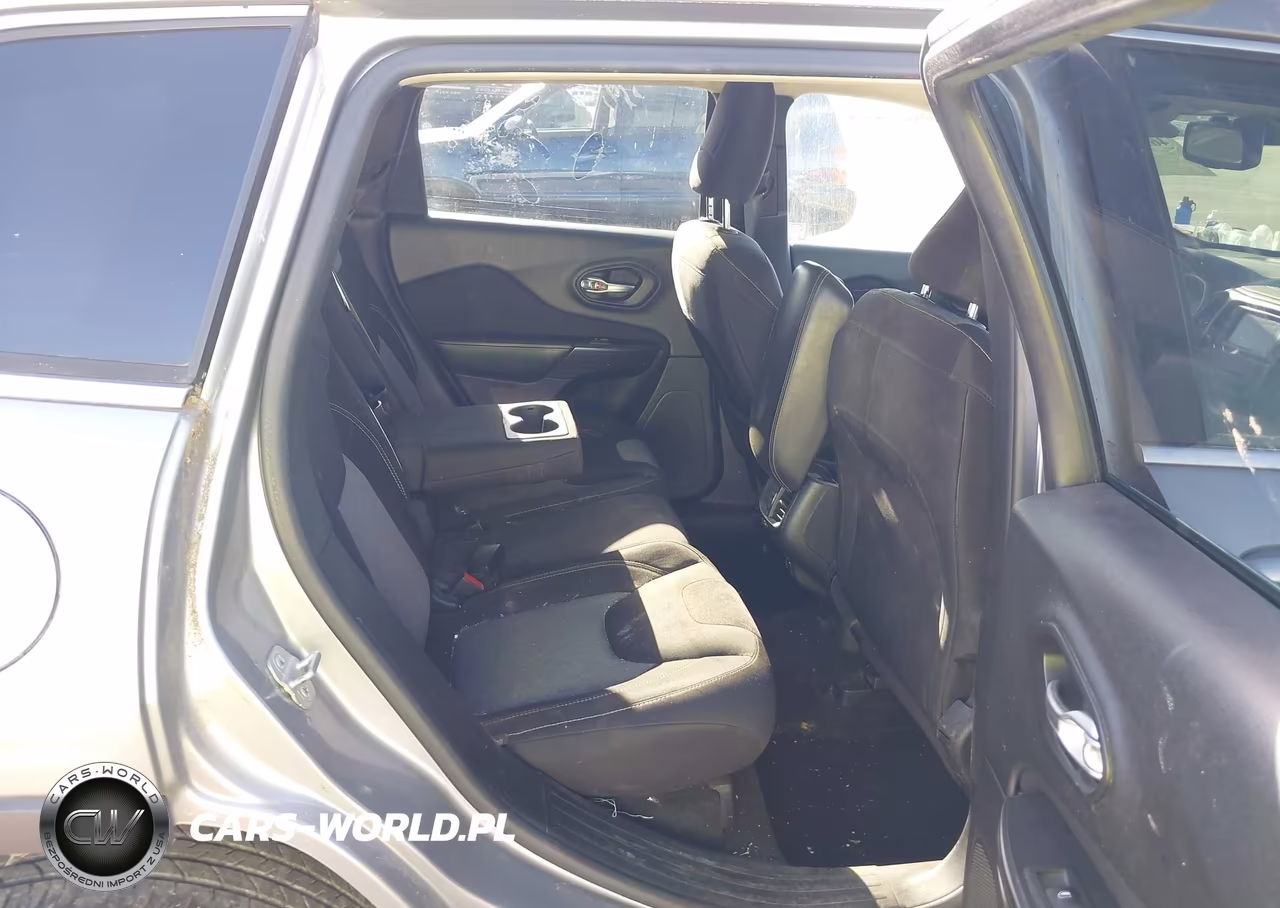 2014 Jeep Cherokee Latitude VIN:1C4PJMCB3EW252569 - 8
