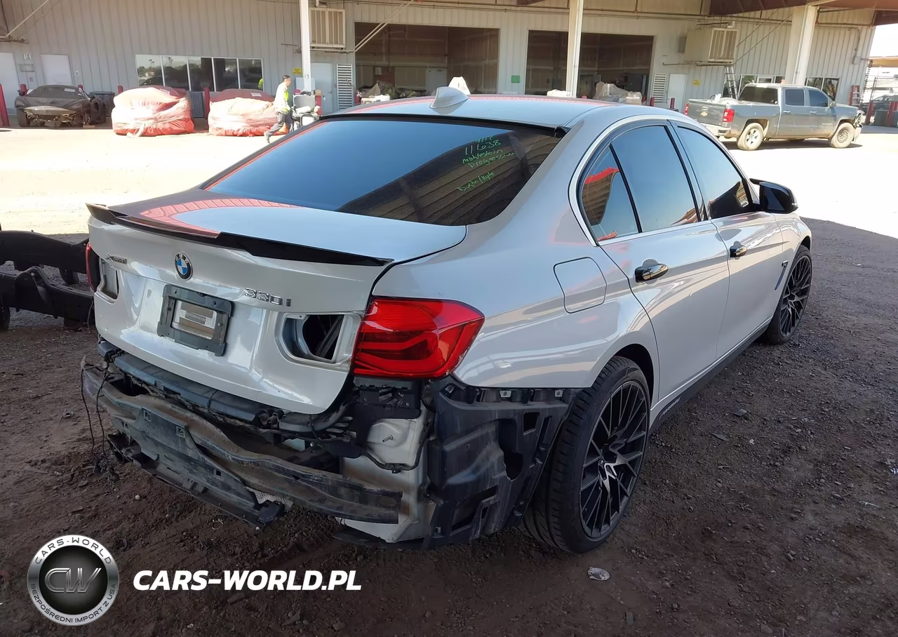 2017 BMW 330 XI VIN:WBA8D9G59HNT90847 - 4