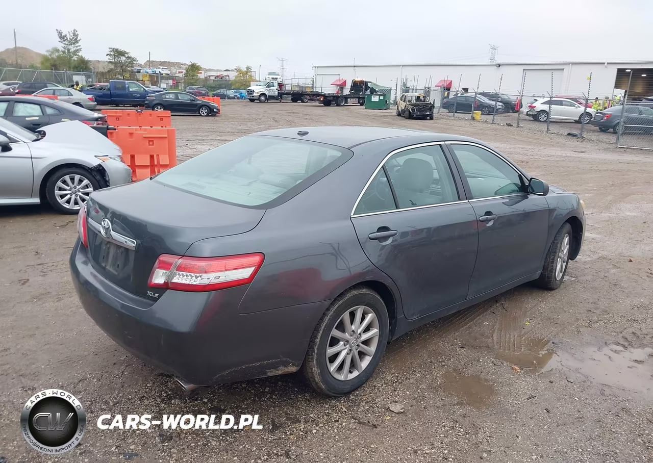 2011 Toyota Camry Xle V6 VIN:4T1BK3EKXBU614141 - 4