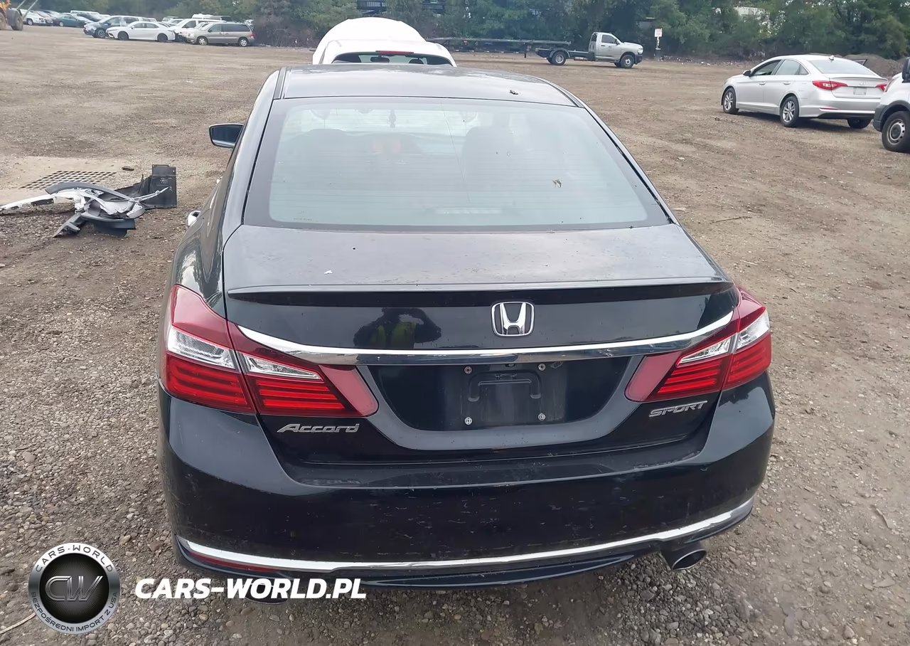 2017 Honda Accord Sport VIN:1HGCR2F55HA058601 - 16