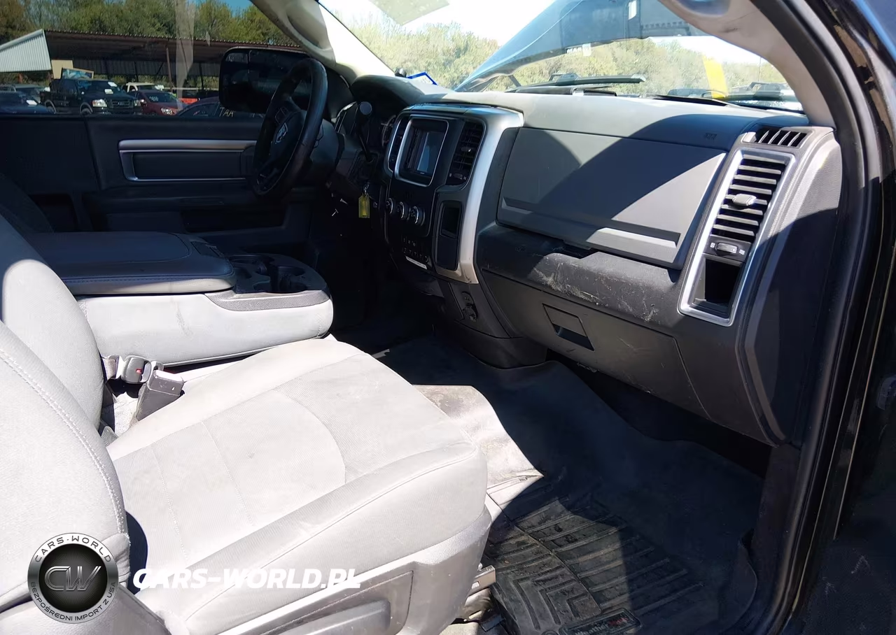 2017 Ram 5500 Chassis Tradesman-Slt VIN:3C7WRMDL0HG547999 - 7