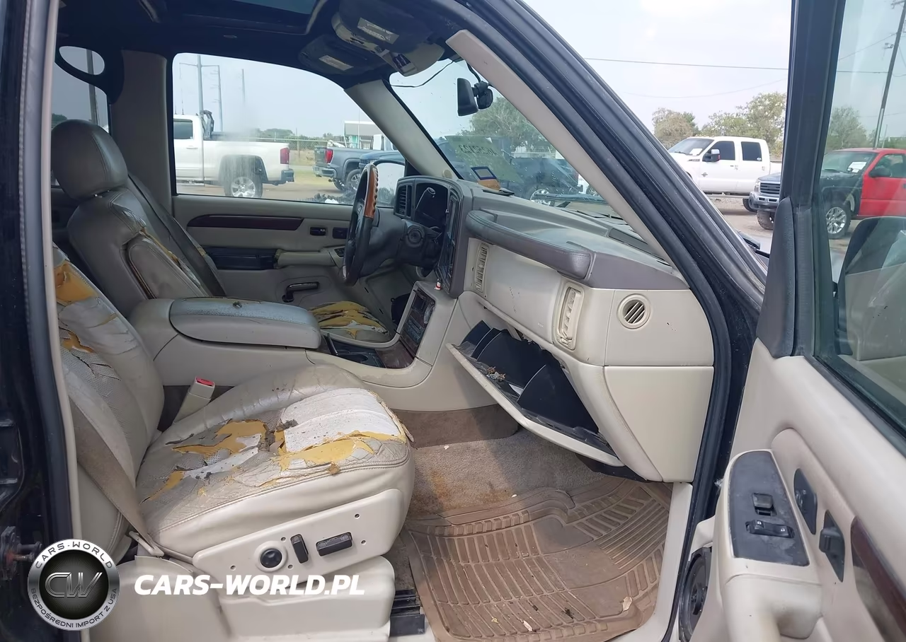 2003 Cadillac Escalade Standard VIN:1GYEC63T03R165448 - 5