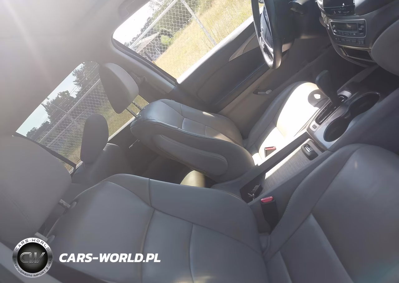2018 Honda Pilot Ex-L VIN:5FNYF5H52JB032935 - 5