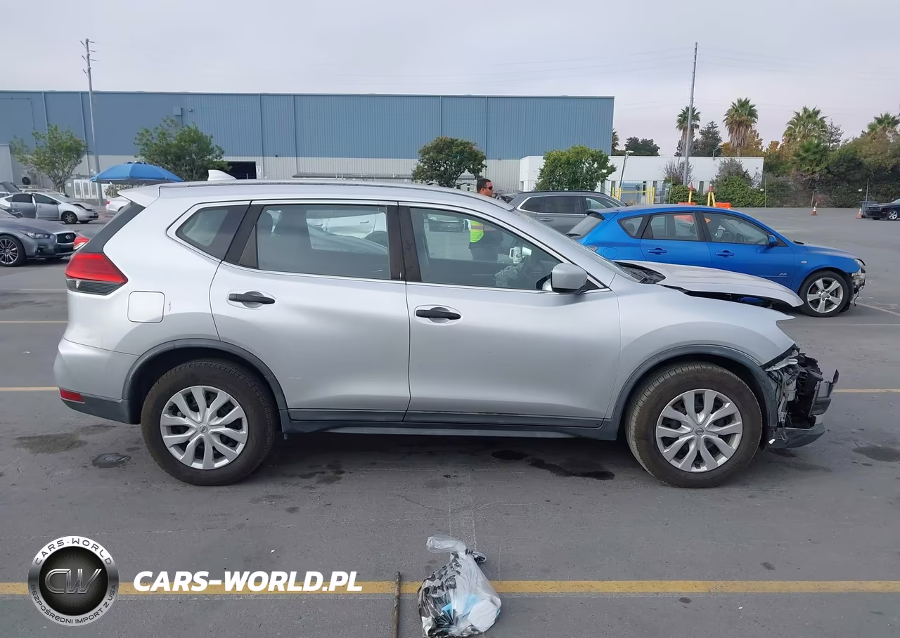 2017 Nissan Rogue S VIN:KNMAT2MV4HP555565 - 13