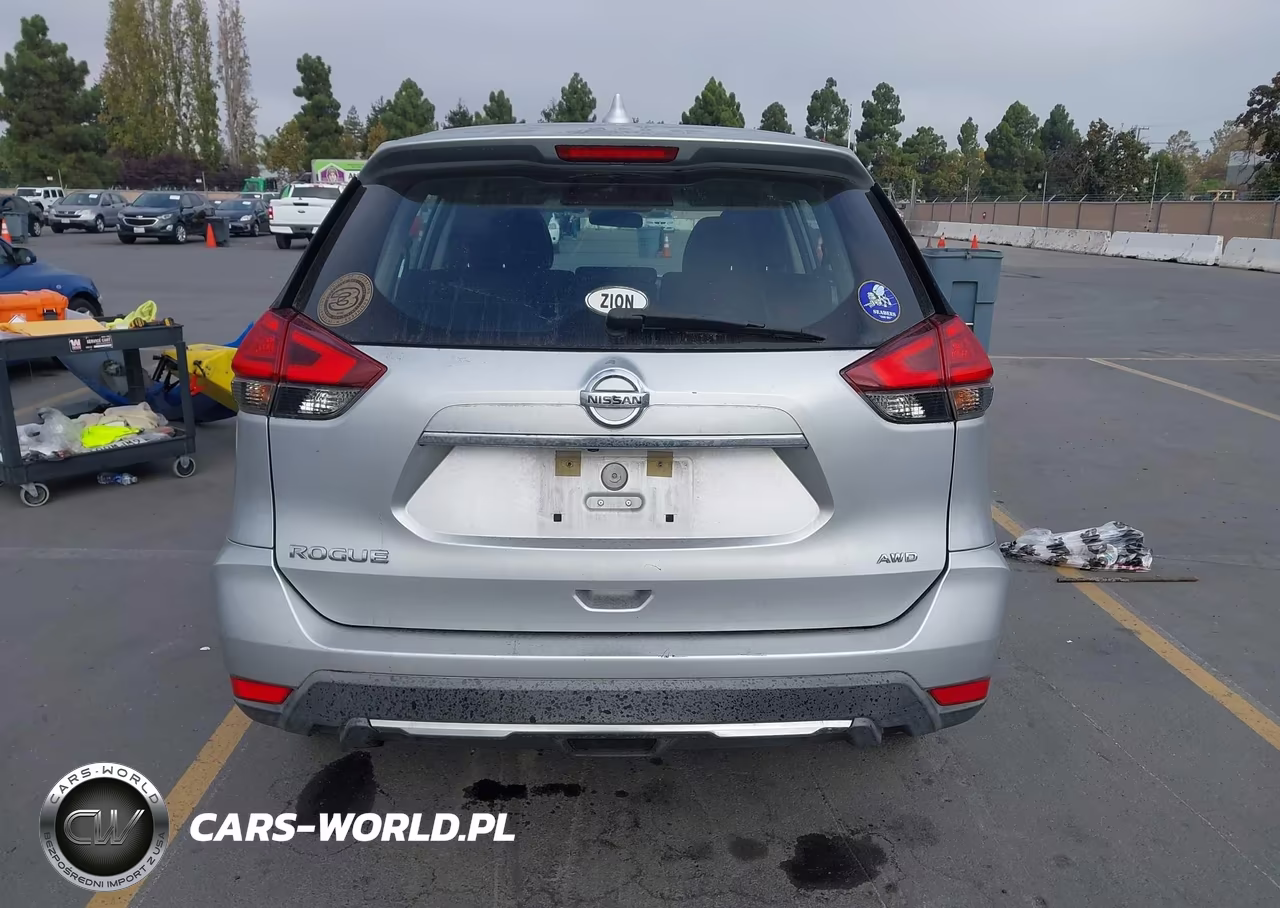 2017 Nissan Rogue S VIN:KNMAT2MV4HP555565 - 16