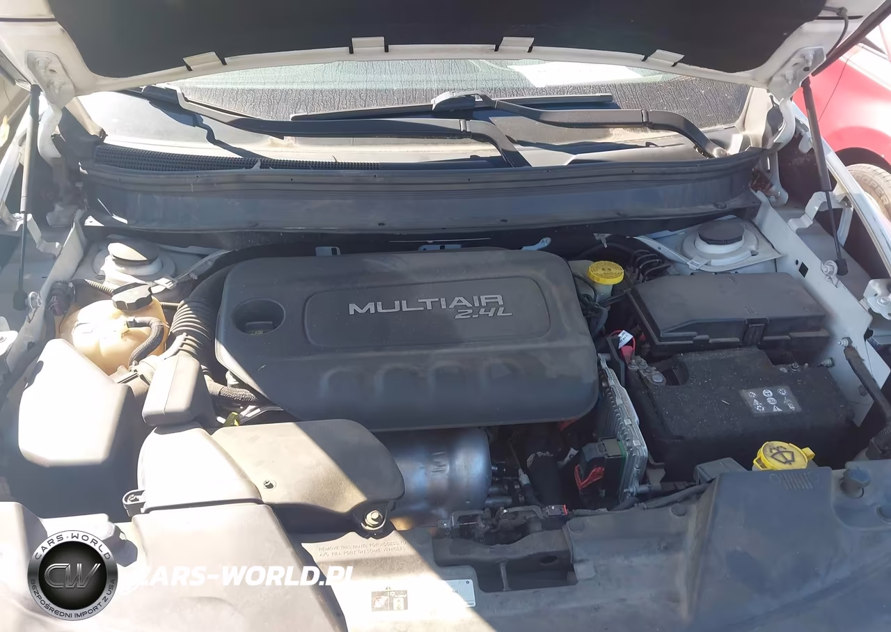 2016 Jeep Cherokee Sport VIN:1C4PJMAB2GW122689 - 10