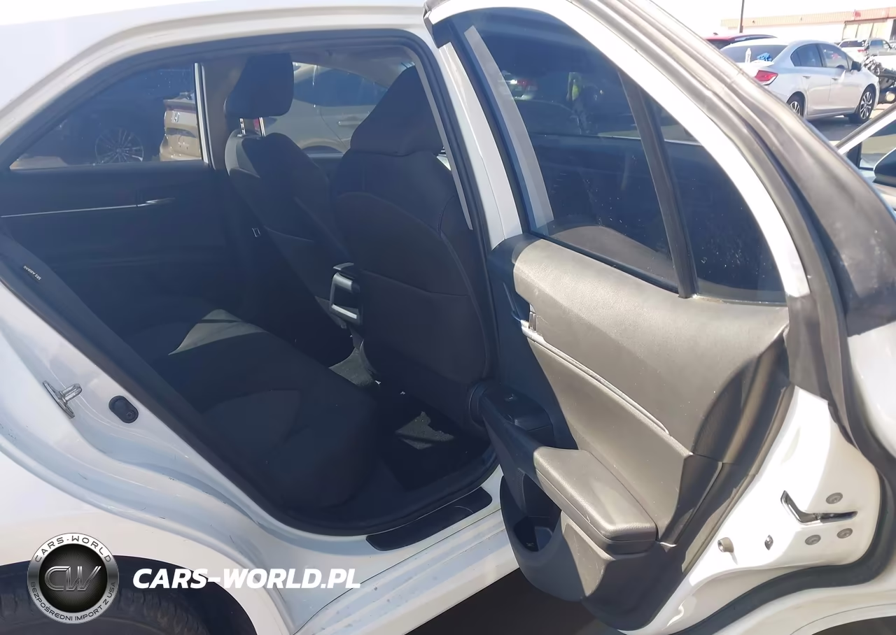 2020 Toyota Camry Le VIN:4T1C11AK0LU383205 - 8