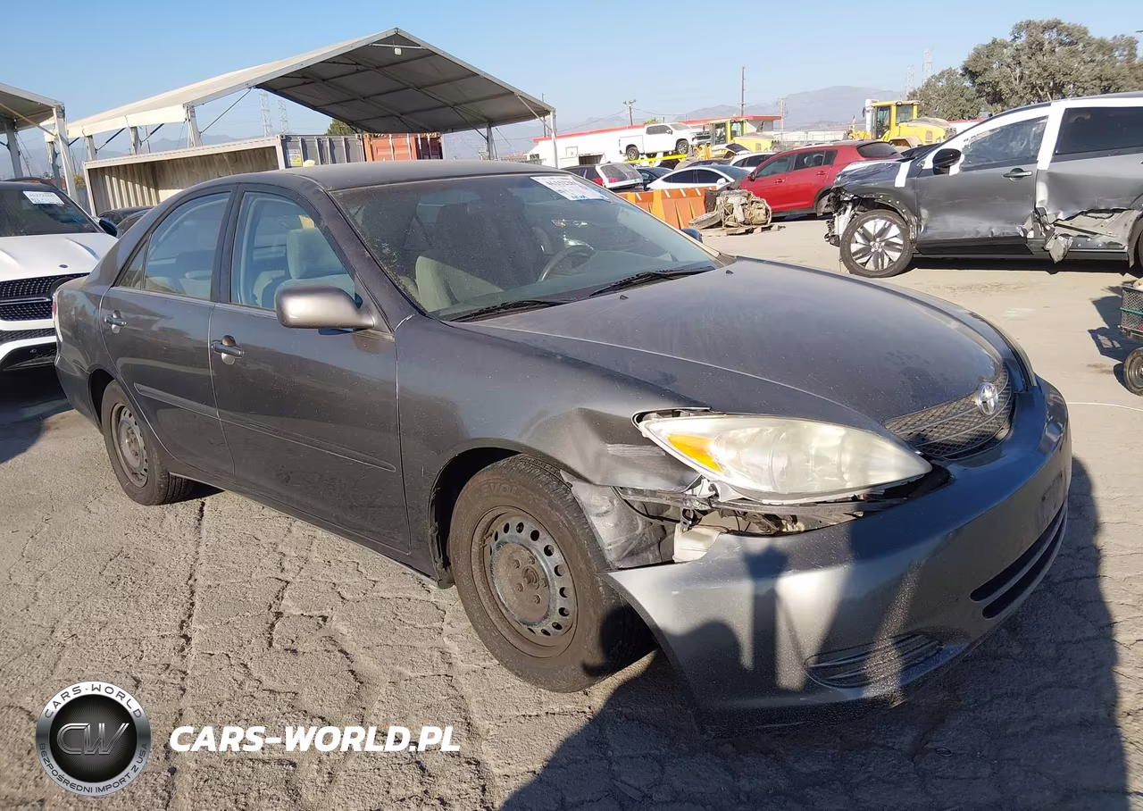 2004 Toyota Camry Le
